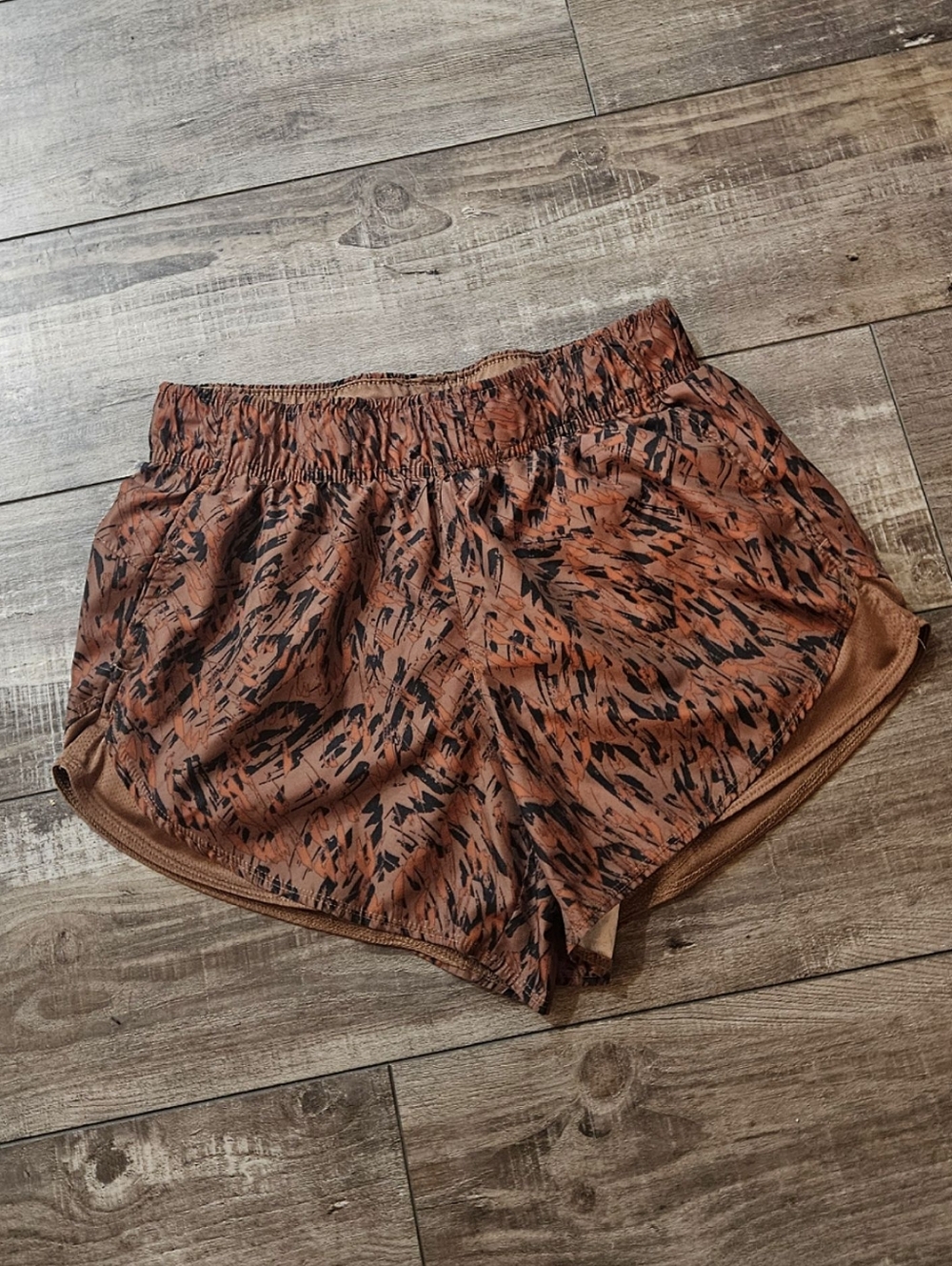 ATHLETIC WORKS Brown Animal Print-like Patterned Sport Shorts Size Small